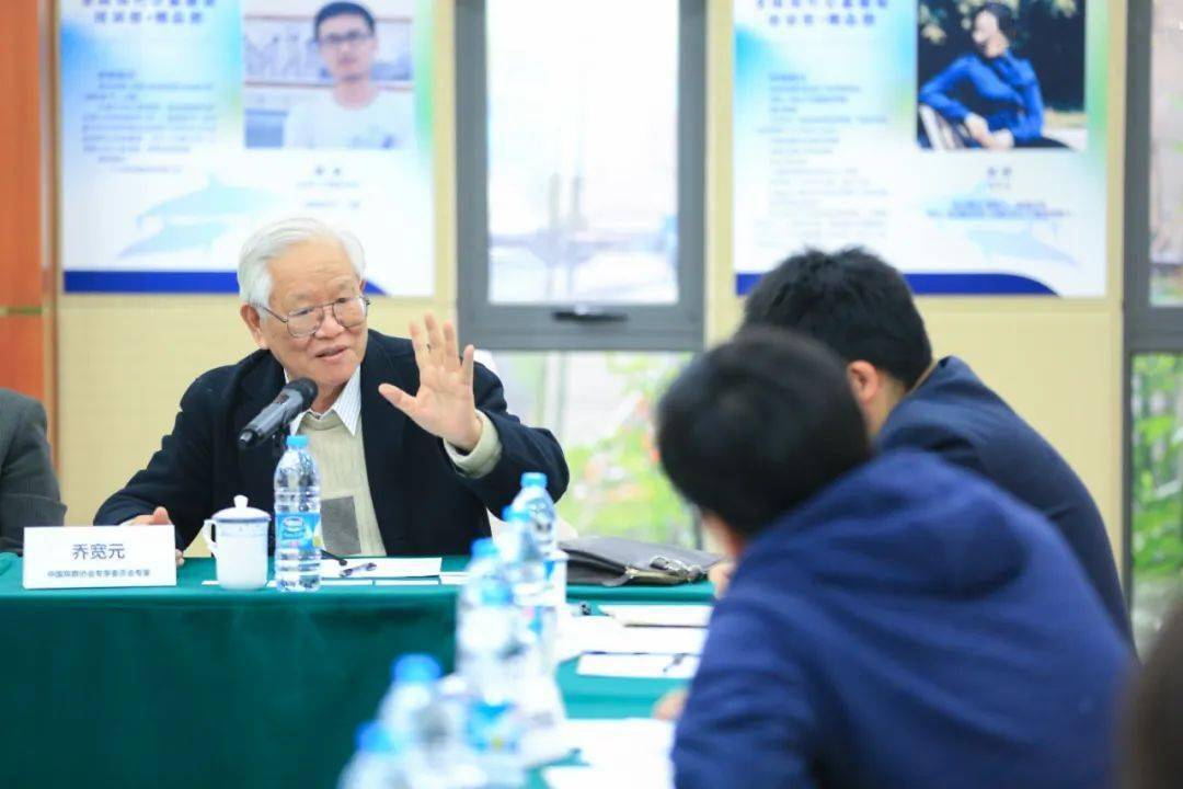 致敬生命 | 他是研究者，也是践行者。他像蜡烛一样点亮一个特殊行业的文化之光