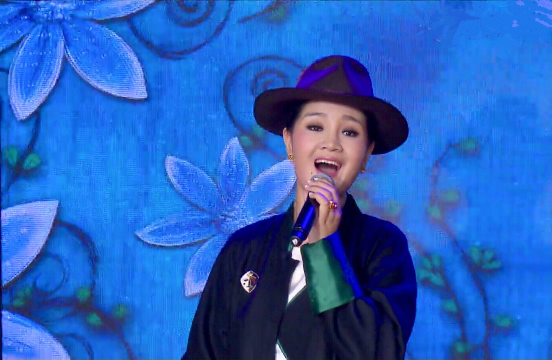 钢琴五级考级曲目视频_钢琴6级考级曲目视频教程_钢琴考级