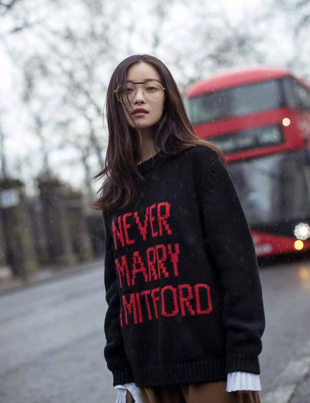 金属眼镜打磨_金属眼镜分哪几种材料_金属流线眼镜