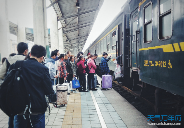 2013春运时间_深圳春运地铁运营时间_春运时间