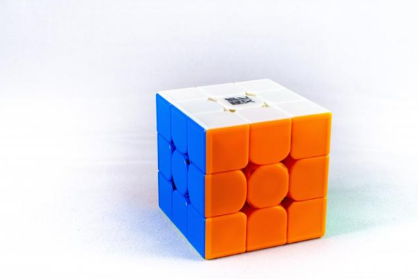 魔方是谁发明出来的