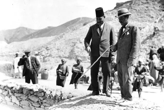 神秘失踪的埃及唯一女法老_法老墓的诅咒下_埃及法老的诅咒