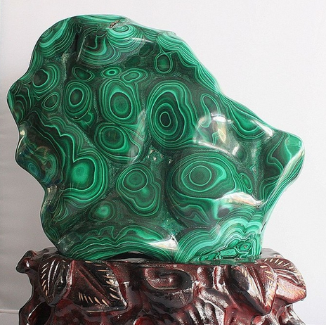 孔雀石和凤凰石是一种石头吗 孔雀石凤凰石