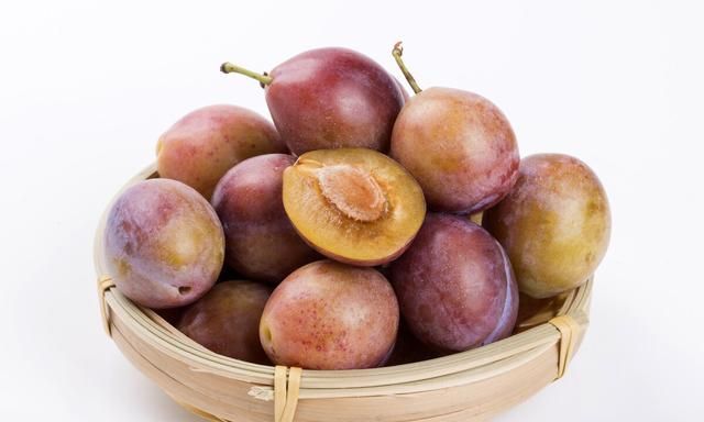 20块的西梅 2块钱的李子 长得差不多 价格为啥差10倍呢