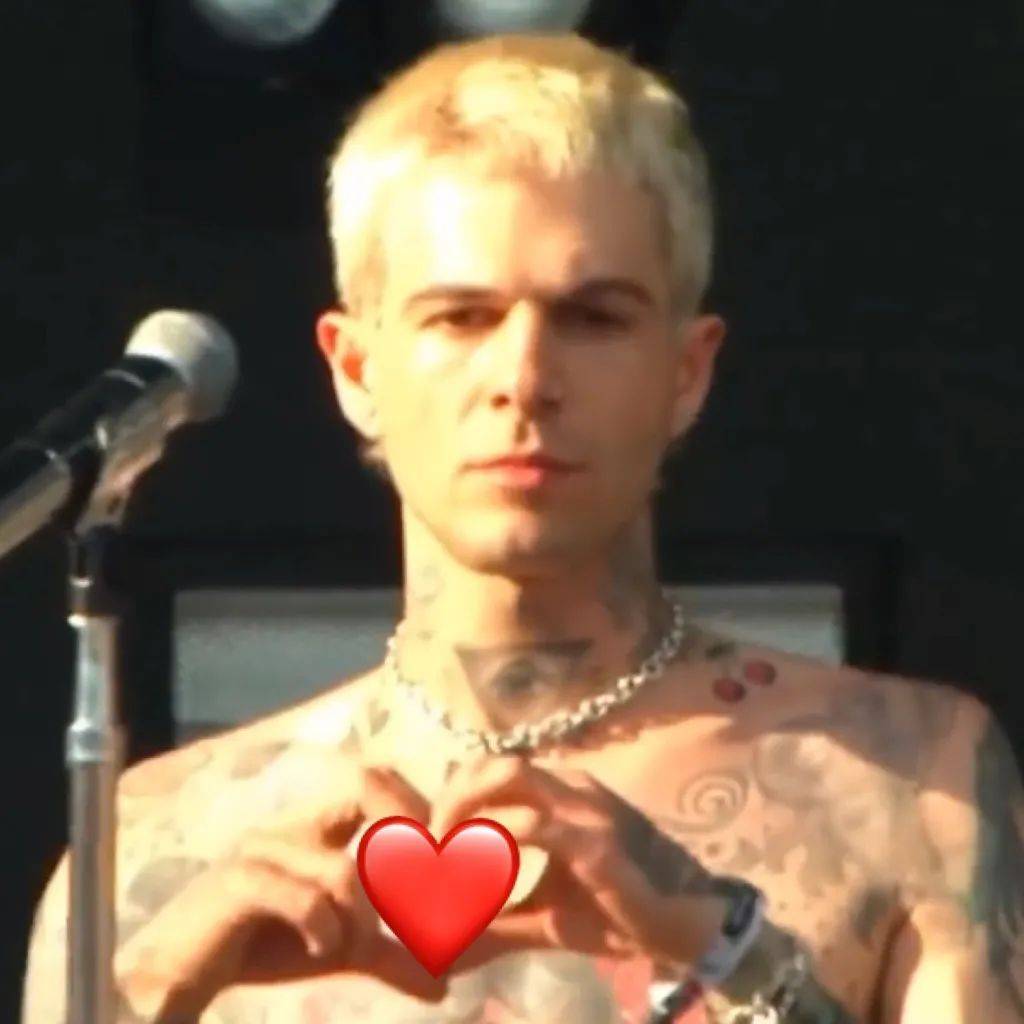 新恋情曝光？！