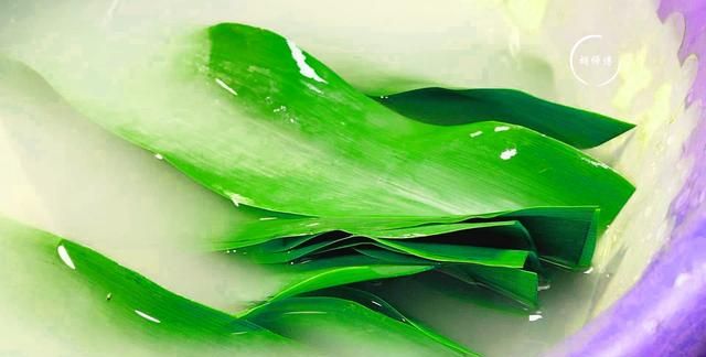 水煮粽叶放什么料,粽叶煮几分钟最好煮好还泡吗图5