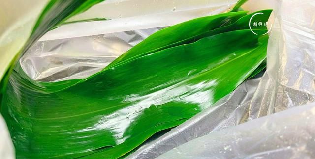 水煮粽叶放什么料,粽叶煮几分钟最好煮好还泡吗图7