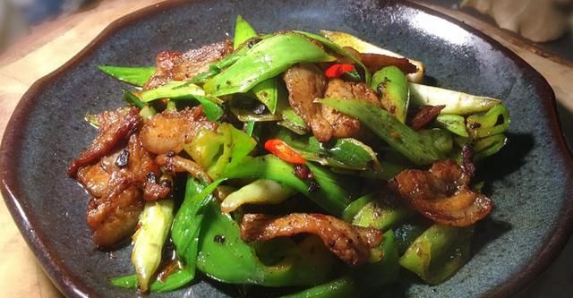 盐煎肉怎么做好吃又简单 四川盐煎肉怎么炒