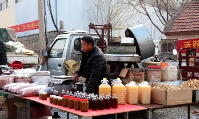 街头现榨芝麻油揭秘