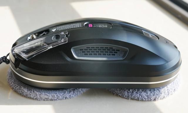 清洁玻璃测评(玻妞388和科沃斯w1pro哪个好用)图12