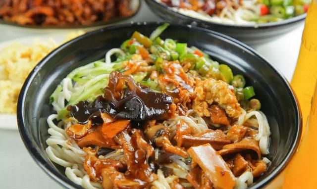 打卤面用什么卤最香 土豆打卤面卤的做法