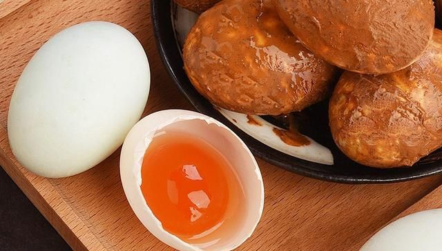 如何保存咸鸭蛋 如何保存咸鸭蛋的方法