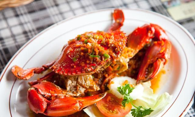 活螃蟹吃不完怎么保存比较鲜 螃蟹买多了吃不完要如何保存