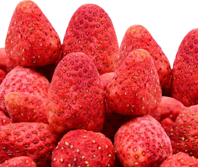 冻干草莓软了怎么处理才能变脆(冻干草莓里面的草莓是怎么冻干的)图1