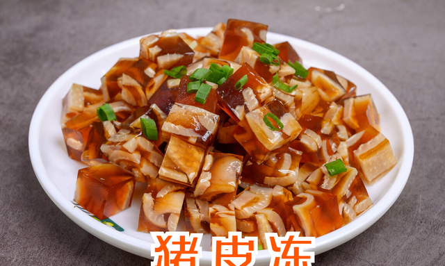 皮冻怎样做既筋道又不化 怎样自制皮冻才会更好吃