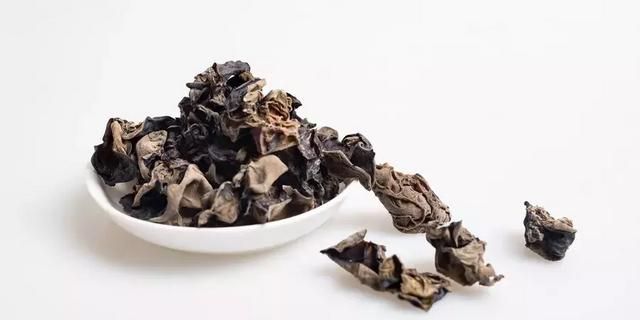 木耳泡久了会有毒?真相让人不寒而栗图8