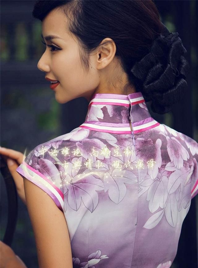 银色真丝旗袍怎么搭配,银色真丝旗袍上衣怎么搭配图22