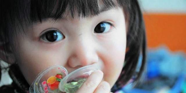 吃果冻不注意这3点 什么时候不能吃果冻