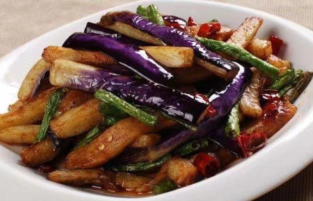 烧茄子用绿茄子还是紫茄子