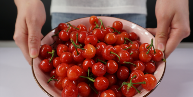 清洗樱桃时用清水清洗还不如不洗图9