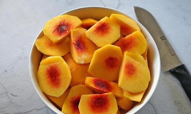 冷冻黄桃的储存和保鲜方法,黄桃可以放在冰箱里储存吗图6