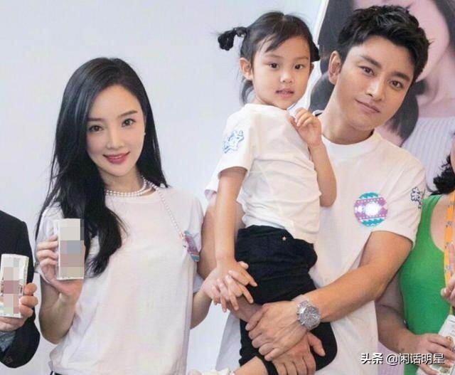 黄晓明杨颖是形婚_黄晓明和杨颖离了婚吗_黄晓明摸杨颖的胸