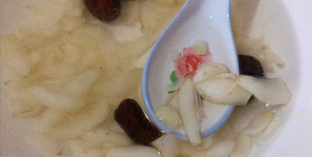 什么样的食用百合最好 百合功效和作用吃法