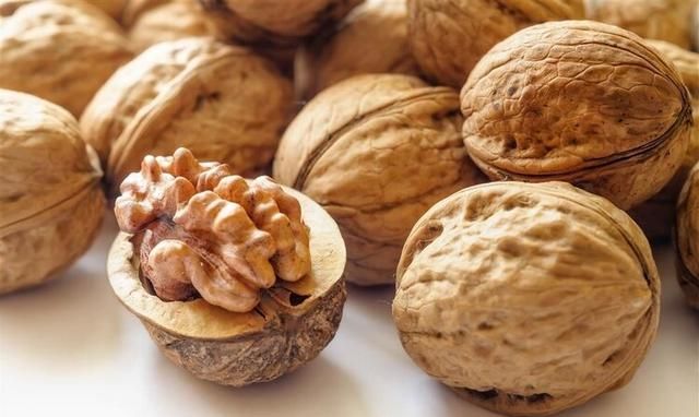 核桃对肝的功效与作用 核桃是肝病的发物吗