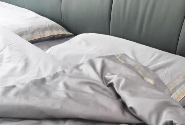 被子收到使用前是否应清洗(被子放的时间长了会变轻吗)图2