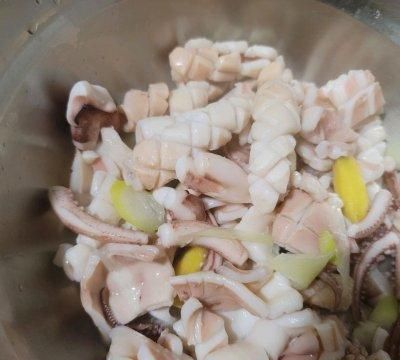 酱爆鱿鱼丝怎么做图2