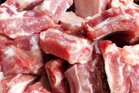 买排骨是前排好还是后排好吃(酸甜排骨用前排还是后排)图1