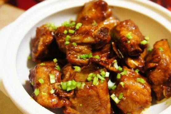 买排骨是前排好还是后排好吃(酸甜排骨用前排还是后排)图4