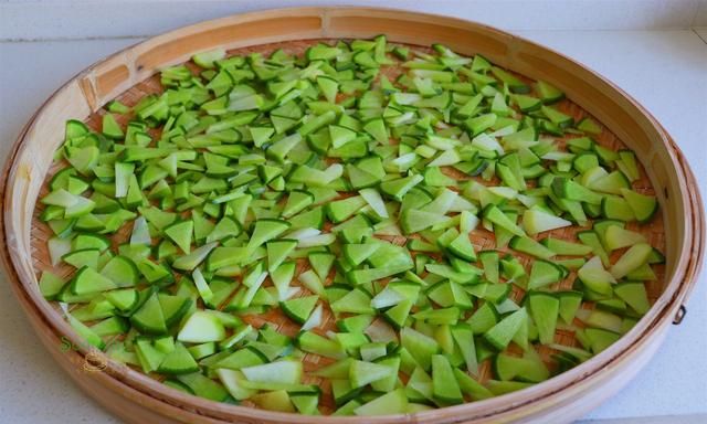 冬季萝卜又脆又甜(这个季节的萝卜又便宜又新鲜)图6