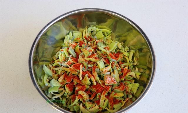 冬季萝卜又脆又甜(这个季节的萝卜又便宜又新鲜)图7