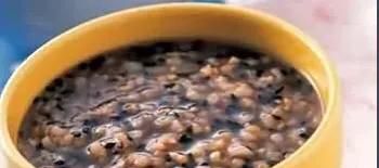 黑芝麻和粳米煲粥有什么功效的 黑芝麻粳米粥能下奶吗