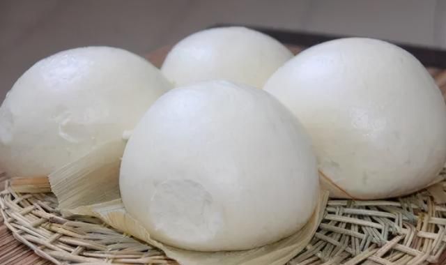 馒头放冰箱保鲜多久就不能吃了 冰箱里有10个馒头我拿了5个吃了