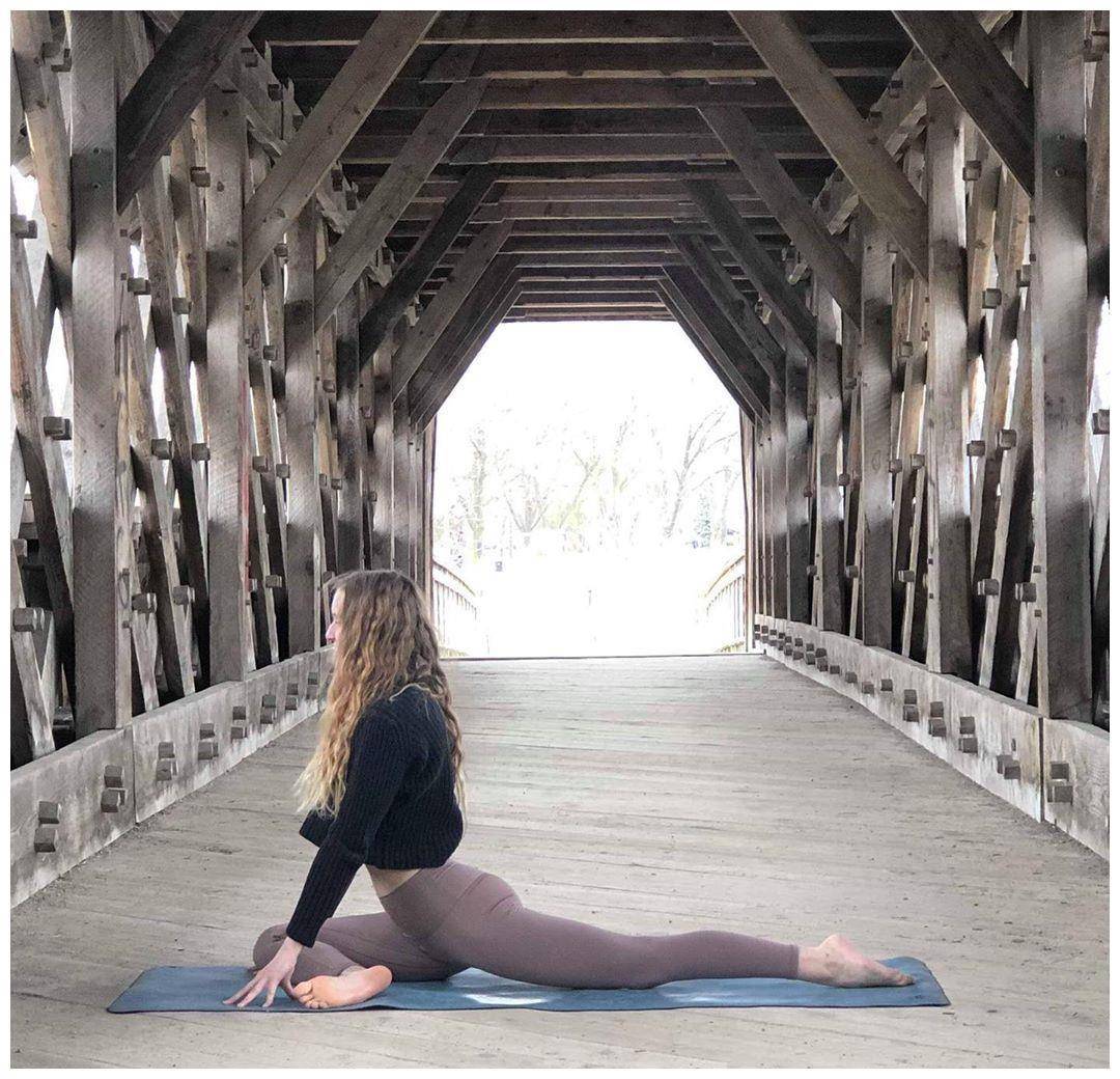 张钧甯气质好难得！太适合走知性干练路线，轻松驾驭各种长裙