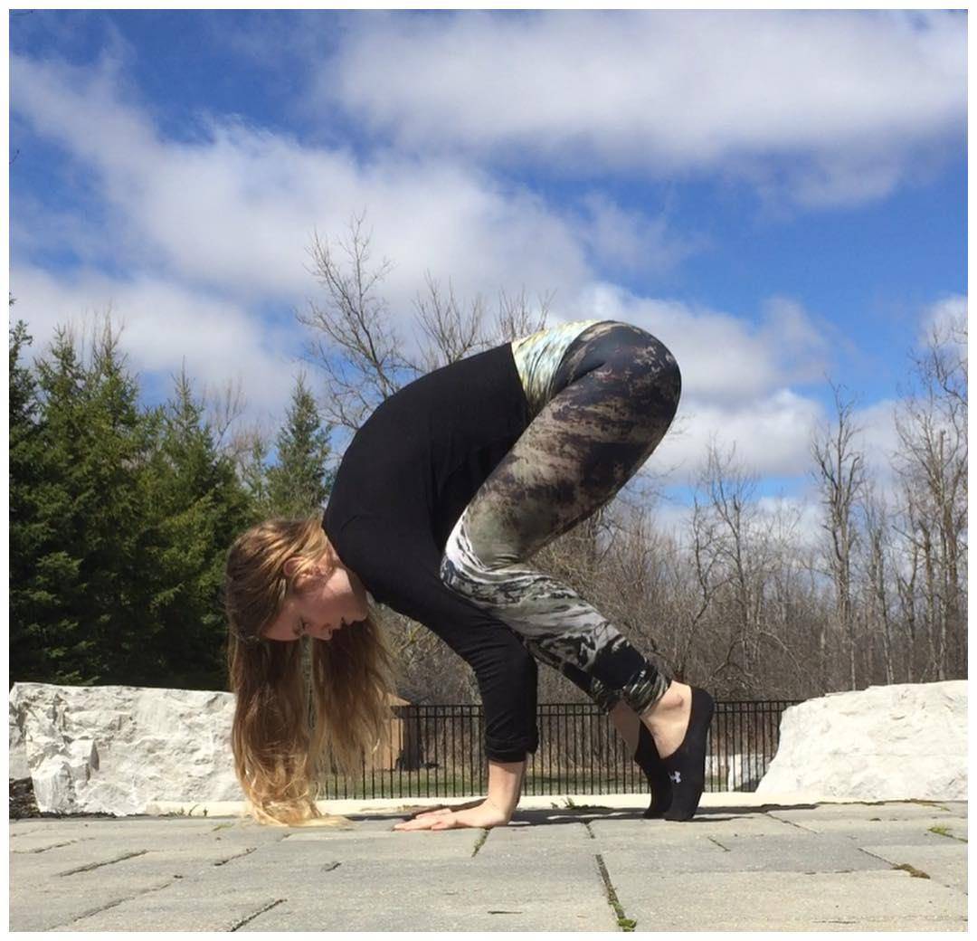 张钧甯气质好难得！太适合走知性干练路线，轻松驾驭各种长裙