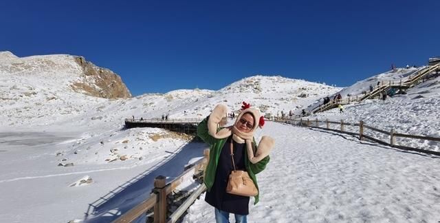 冰川侵蚀的湖叫什么湖,冰层下的淡水湖图3