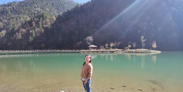 冰川侵蚀的湖叫什么湖,冰层下的淡水湖图24