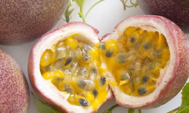 百香果与鸡蛋果有何区别(鸡蛋果怎么会是百香果呢)图7