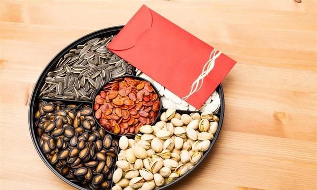 要到过年了这2种瓜子千万别吃 各种口味的瓜子能常吃吗