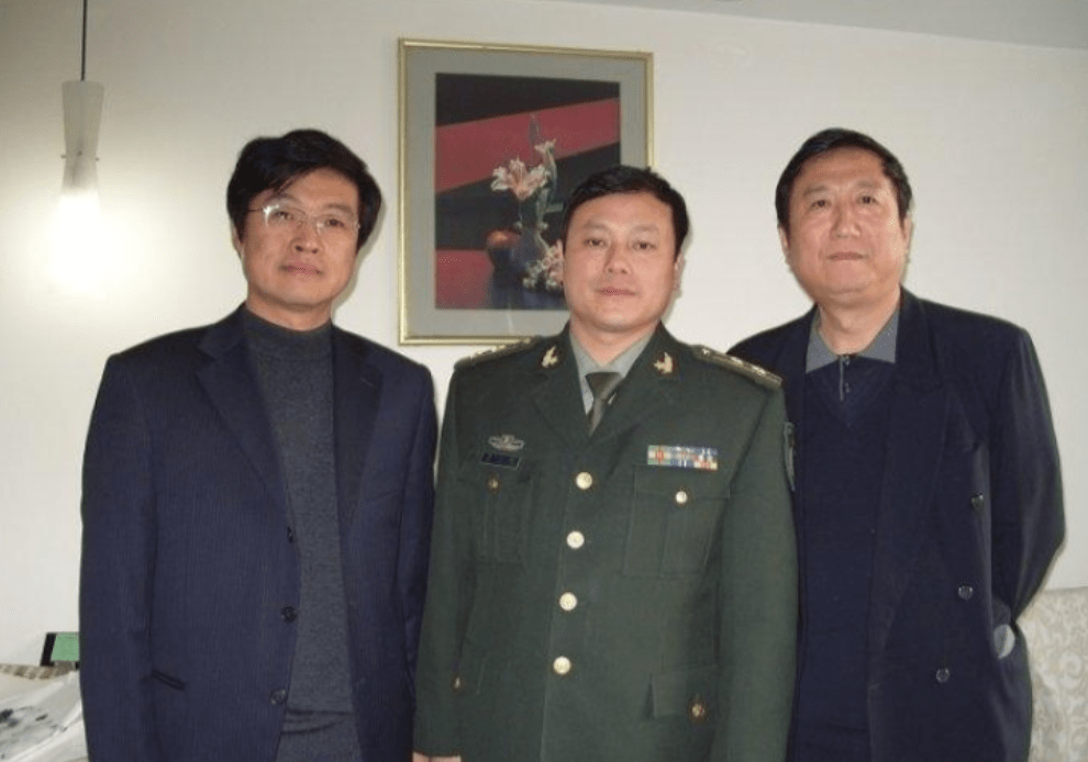 29年前，那个勇斗歹徒身中14刀的徐洪刚，今已年过五旬仍戍边卫国