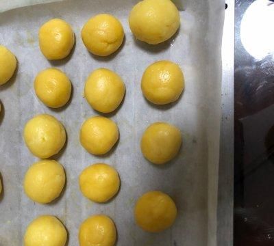 公认好吃到爆的流心奶黄月饼图19