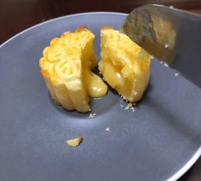 公认好吃到爆的流心奶黄月饼图24
