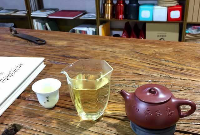 茶叶最佳冲泡时间是多少分钟 一百度水温冲泡什么茶叶
