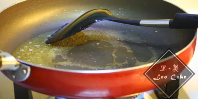 青椒香干炒肉的家常做法,青椒香干炒肉的正宗做法图8