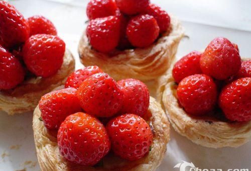 草莓控旺过度图片图2