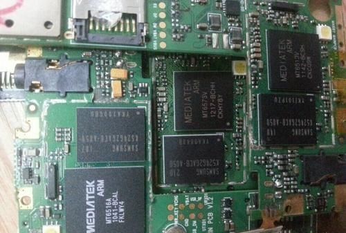 掉进水里的手机放进米里有效果吗图4