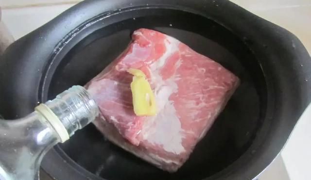 炸扣肉不涂盐不抹醋起泡正确炸法图4